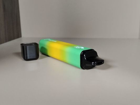POCO Huge 5000 Puff Vape Pen desechable E cigarrillo 15 ml Capacidad del tanque